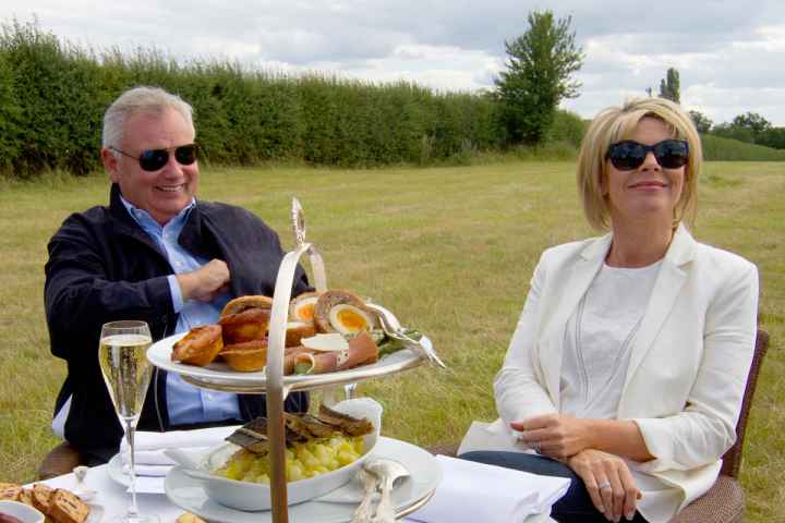 Eamonn and Ruth How the Other Half Lives