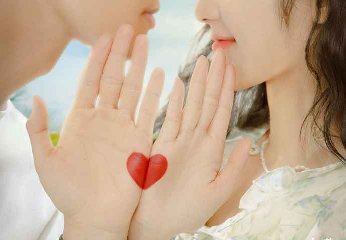 Love in the Tea Garden